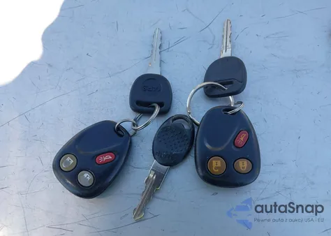 2003 Chevrolet Silverado 1500 Ls z USA, uszkodzony, nr VIN 2GCEK19T931367670